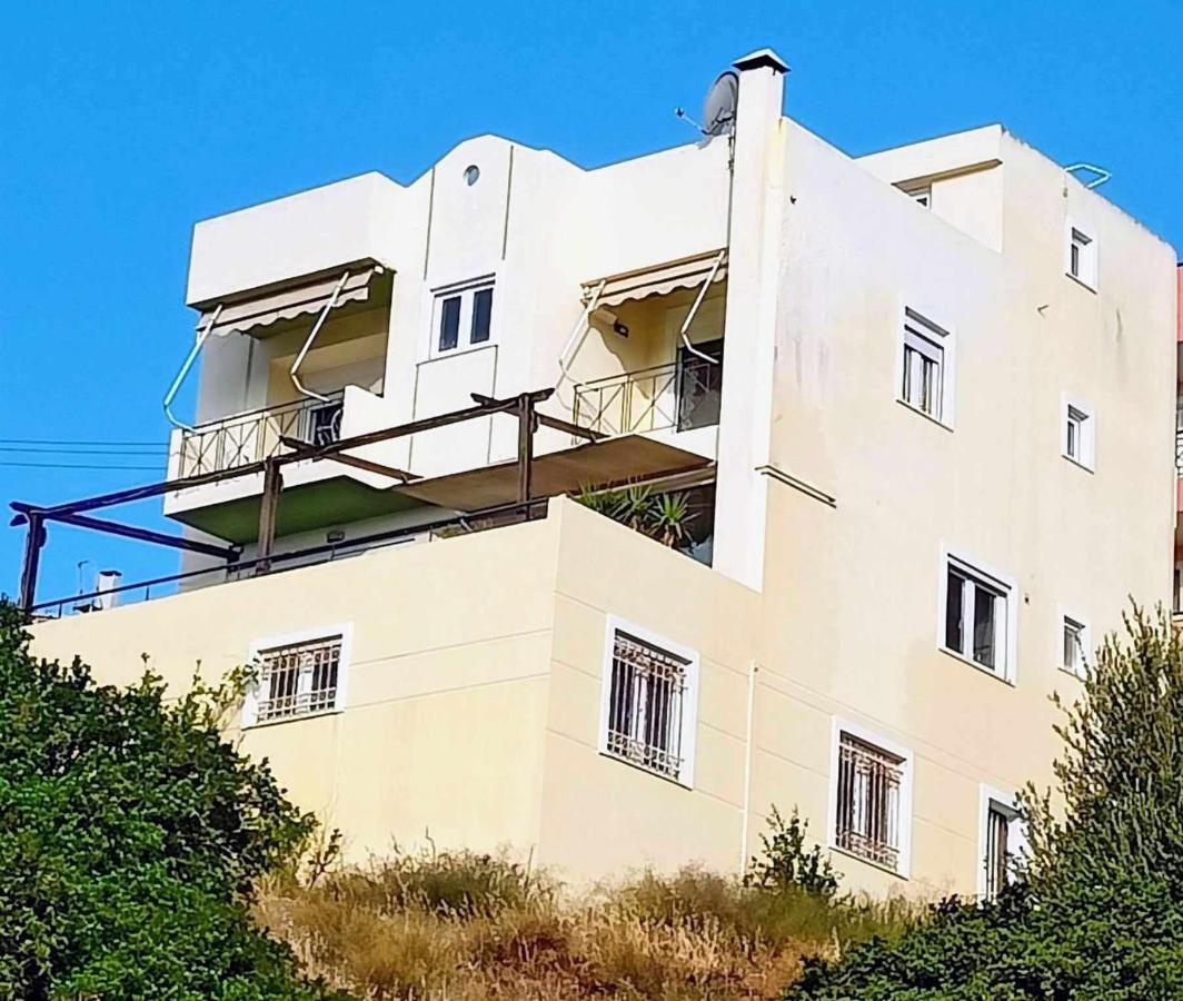 τάνια Holiday home